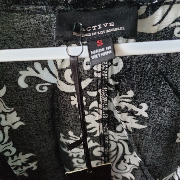 Cute black and white open shrug size small - Picture 3 of 5